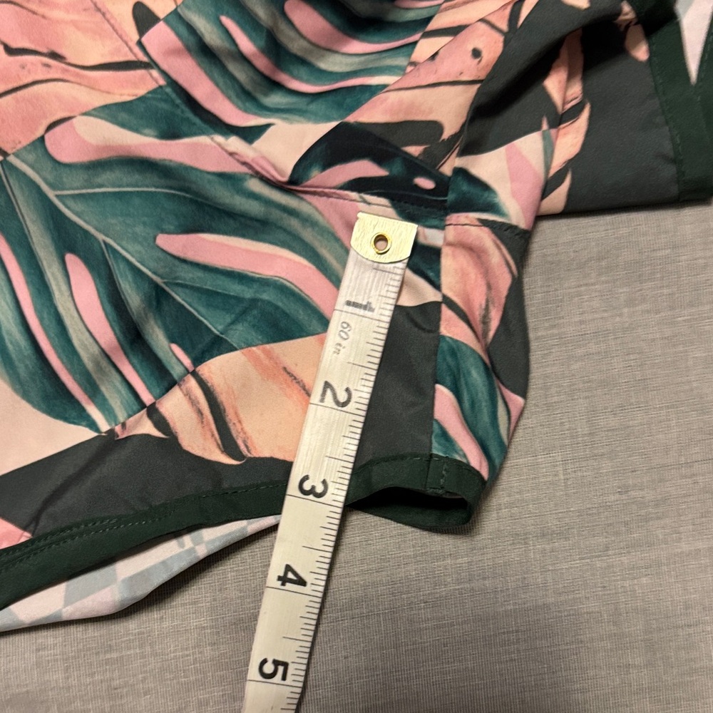 Nike Tropical Print Women's Shorts - Picture 8 of 9